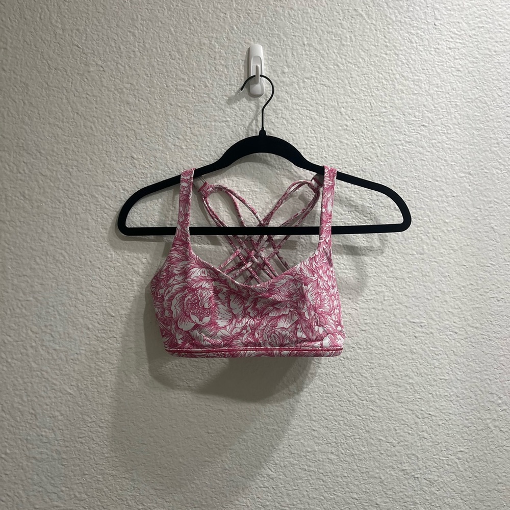 Lululemon Pink Floral Free To Be - Wild Light Support A/B Cup